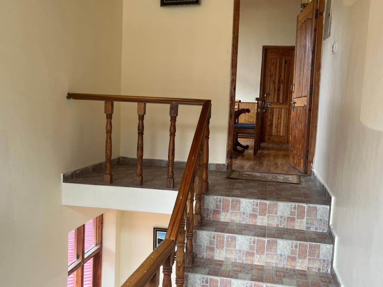 Mrikula Cottage Manāli Dış mekan fotoğraf